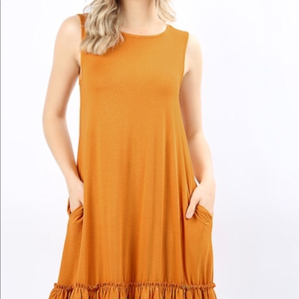 Sleeveless round neck ruffle hem dress